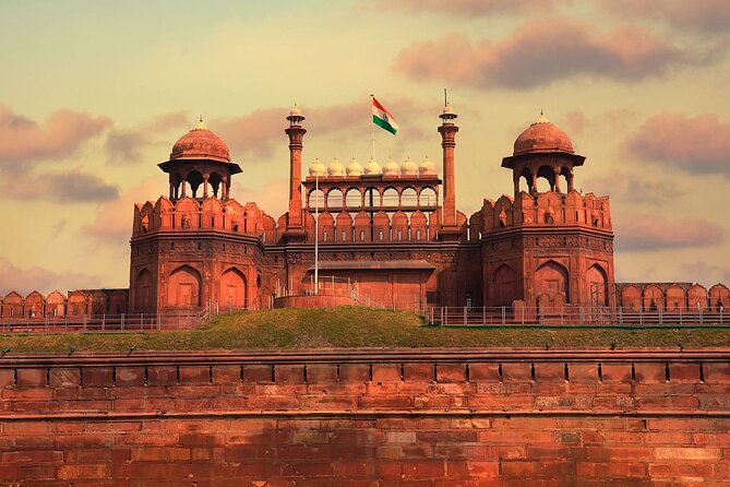 One Day New Delhi Custom Guided Sightseeing Trip by Cab - Red Fort: make your 1-hour visit count