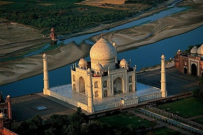 One Day Taj Mahal Trip from Delhi - Pickup and drop-off in Delhi: makes the day less stressful