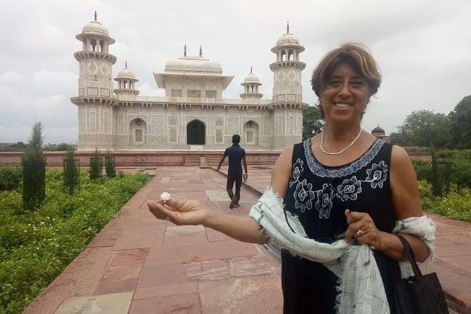 One Day Taj Mahal Trip from Delhi - The 12-hour rhythm: pickup, drive, and real monument time