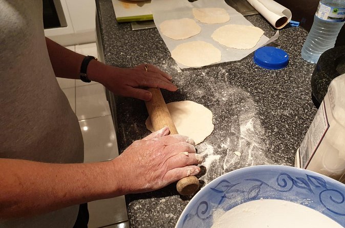 Online: Indian Food Cooking Class - Dough and Chapatti Skills: The Part That Makes You Feel Capable