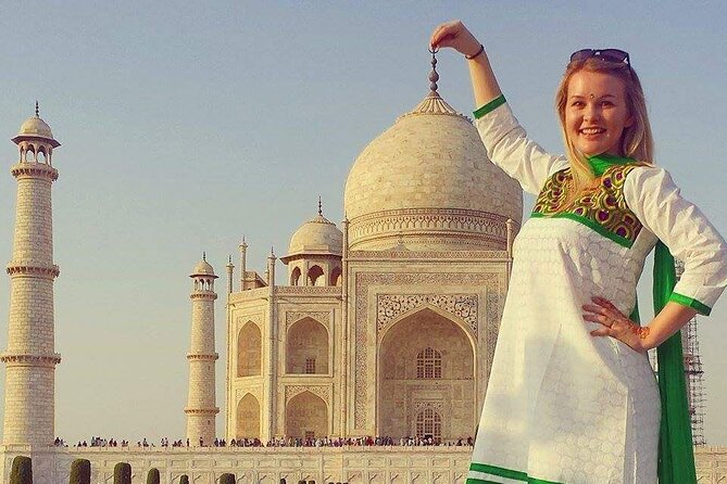 Overnight Agra Tour 2 days - Getting from Delhi to Agra in comfort: car, driver, and the small wins