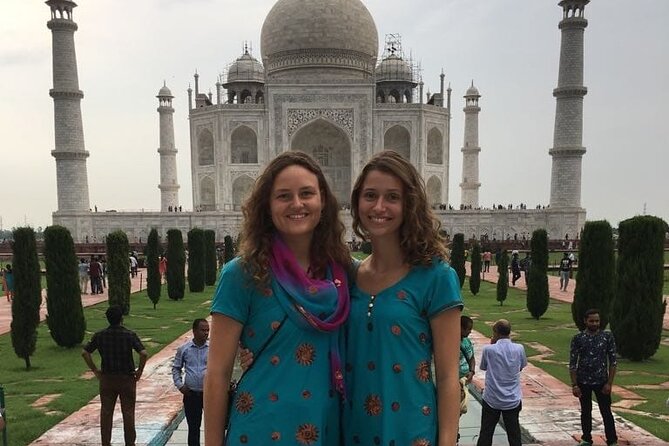 Overnight Agra Tour 2 days - Day 2 Taj Mahal: plan for time, entry fees, and the Friday closure