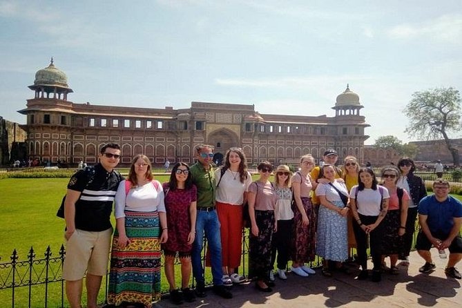 Overnight Taj Mahal and Agra Private Tour by Train from Delhi - Day 1 begins at Nizamuddin: catching the Gatimaan Express without chaos