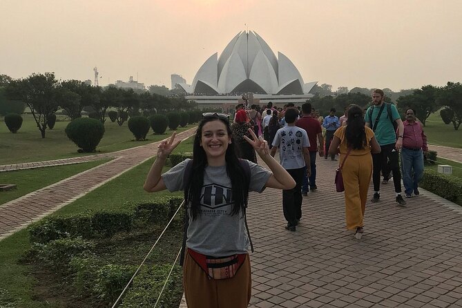 Private 11 Days Golden Triangle Tour with Khajuraho and Varanasi - Delhi Arrival: Pickup, Paharganj Meeting Point, and Fast Start