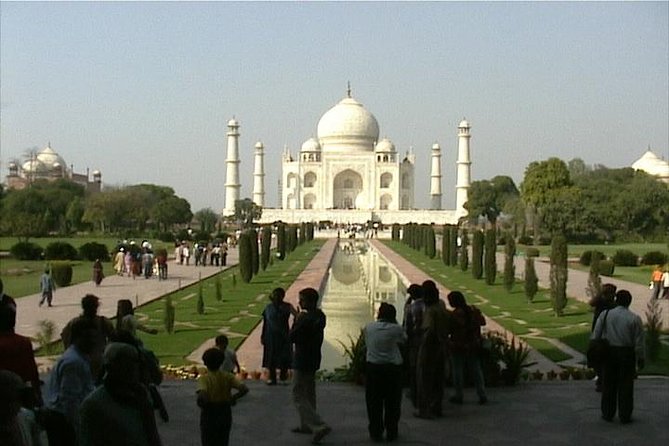 Private 2-Day Tour to The Taj Mahal and Agra from Delhi by Car - Shopping time + craft demonstrations: useful, if you stay in control