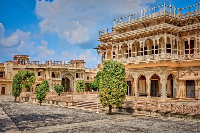 Private 3-Day Golden Triangle Tour: Delhi, Agra & Jaipur by Car - Delhi details that matter: closures and how your day stays on track