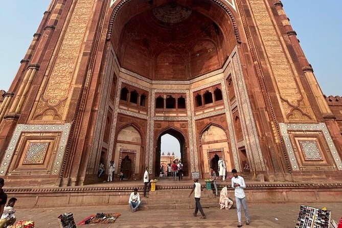 Private 5-Day Golden Triangle Tour: Delhi, Agra & Jaipur by Car - Day 1 in Delhi: Qutub Minar and the photo-drive past New Delhi landmarks