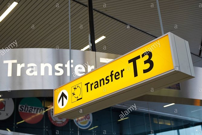 Private Arrivals From New Delhi Airport - The private, air-conditioned ride through Delhi traffic