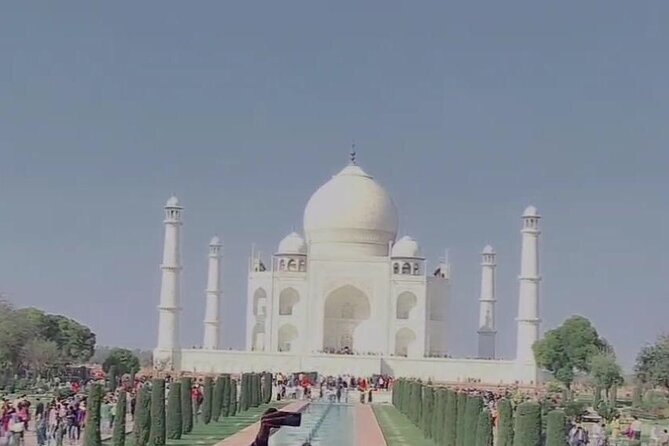 Private Car Tour of Taj Mahal and Agra Fort from Delhi - Cars, drivers, and the small comforts that matter