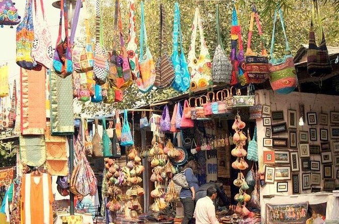 Private Custom Shopping Tour: Delhi's Bustling Markets - How a private custom shopping plan actually helps you shop