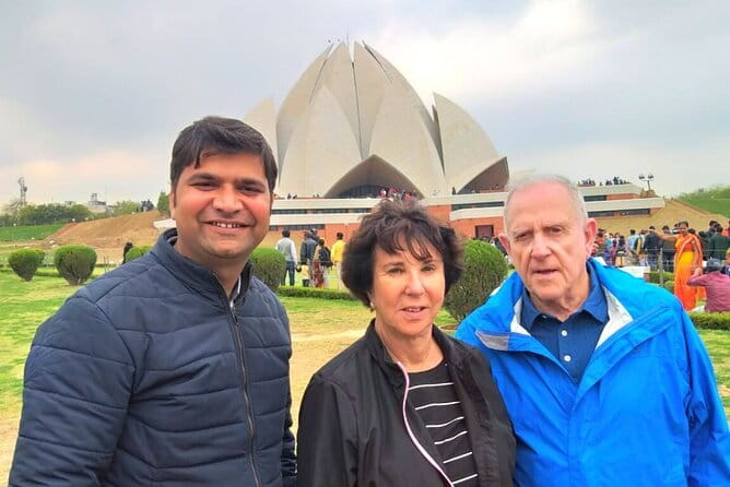 Private Customized Tour Of Old/New Delhi Spiritual Sites - Akshardham: a modern spiritual complex with stories built into the visit