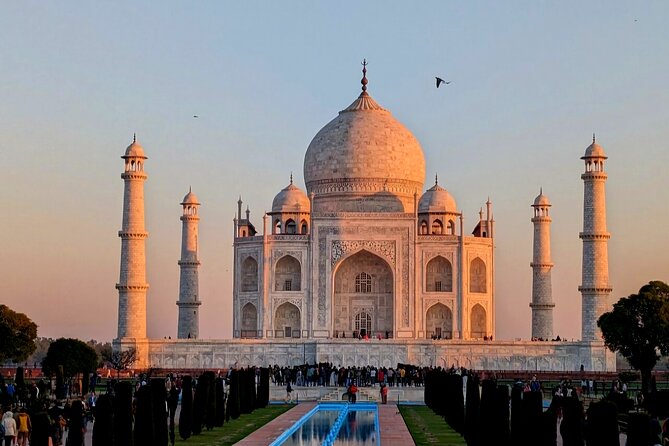 Private day tour of Taj Mahal and Agra fort by super-fast train - ALL INCLUSIVE - Taj Mahal first: how to make the most of your up-to-3-hour visit