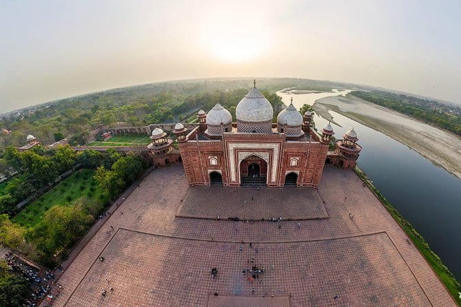 Private Day Tour to Taj Mahal and Agra Fort from Delhi by Car - Itmad-ud-Daulah and the Free Costa Coffee Stop: Nice Extras, One Quick Confirmation