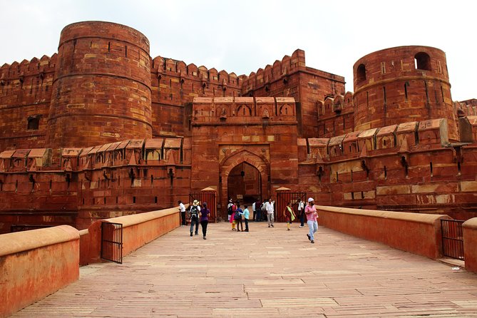 Private Day Trip to Agra includes Taj Mahal and Agra Fort from Delhi - Lunch in Agra: your scheduled break before the big finale
