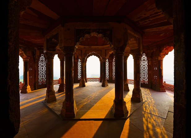 Private Day trip to Agra with Taj Mahal,Fort and lunch at 5 Star - ITC Mughal lunch: a 5-star break that doesn’t feel wasted