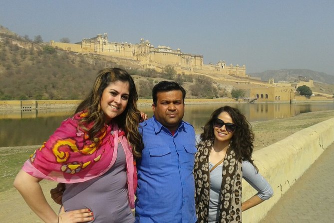 Private Day Trip to Jaipur from Delhi via Expressway - Jaipur Courtyard Lunch: Keeping the Day on Track