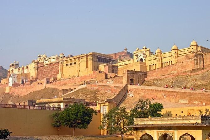 Private Day Trip to Jaipur Including Jai Mandir from Delhi - Amber Fort and the Sheesh Mahal: where the guide really earns their fee