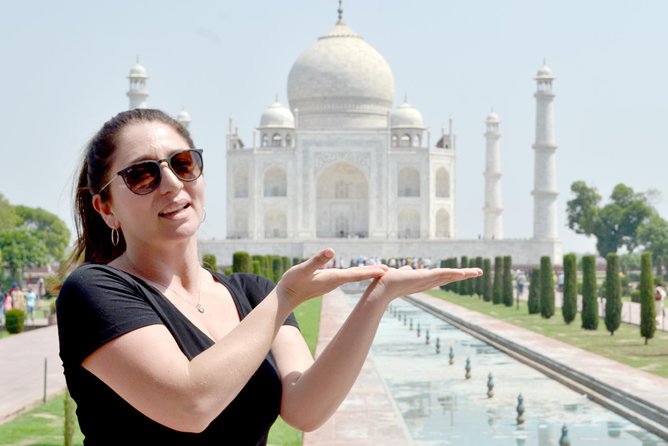 Private Day Trip to Taj Mahal & Agra Fort from Delhi - Taj Mahal with a local guide: what to focus on during your visit