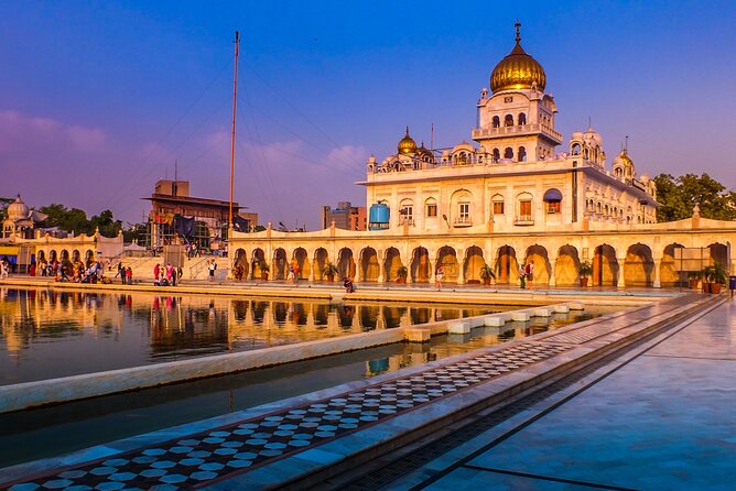 Private Delhi Spiritual and Temples Tour - Stop 2: Gurudwara Sis Ganj Sahib in Old Delhi