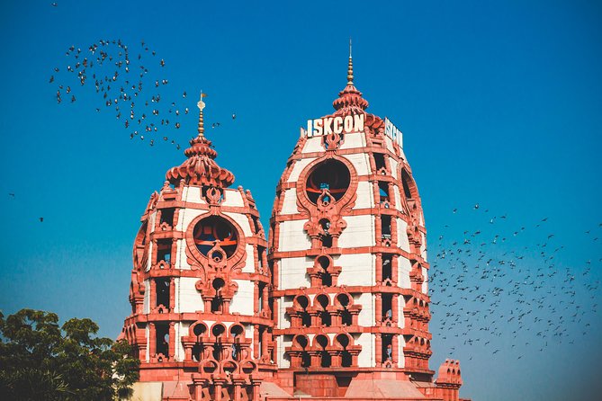 Private Delhi tour with Lotus Temple, ISKCON and Connaught Place with Dinner - Connaught Place and Janpath: how to shop without losing the plot