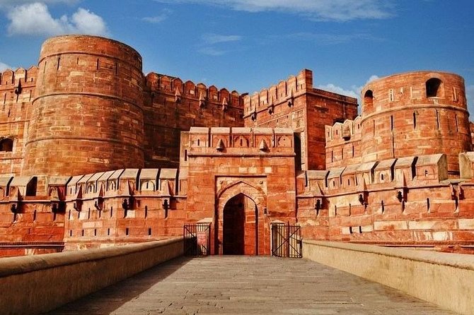 Private Full-Day Agra Tour from Delhi with Lunch - Agra Fort: the red-sandstone story behind the skyline