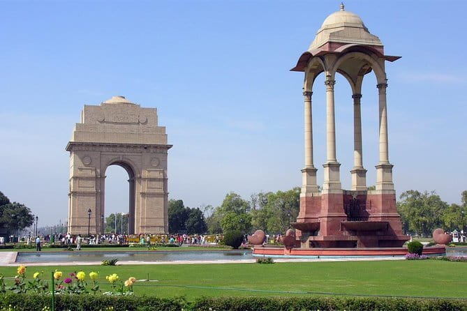 Private Full-Day Old Delhi and New Delhi City Tour - Old Delhi icons around Red Fort: timing-dependent access