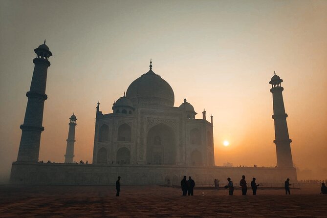Private Full-Day Taj Mahal and Agra Fort Tour from New Delhi - Taj Mahal in 3 hours: how to use the time best