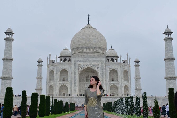 Private Full Day Taj Mahal Luxury Tour By Train From Delhi - Quick hits: a luxury train day to three Agra UNESCO sites