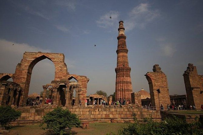 Private Full-Day Tour visit Old and New Delhi with Rickshaw Ride - India Gate and the drive past Sansad Bhavan and the British-era government core