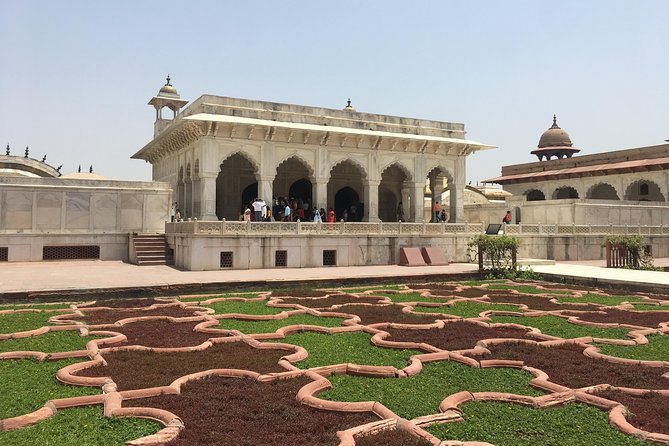 Private Golden Triangle 4 Day Tour from New Delhi - Day 3 in Jaipur: Amber Fort, Hawa Mahal, City Palace, and royal-scale math