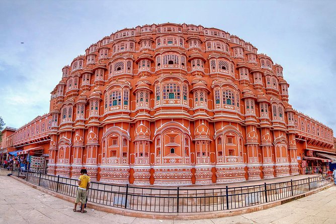 Private Golden Triangle Tour 7 Nights and 8 Days With Amritsar - Day 5 in Jaipur: Amber Fort, Hawa Mahal, Jal Mahal, Jantar Mantar, City Palace