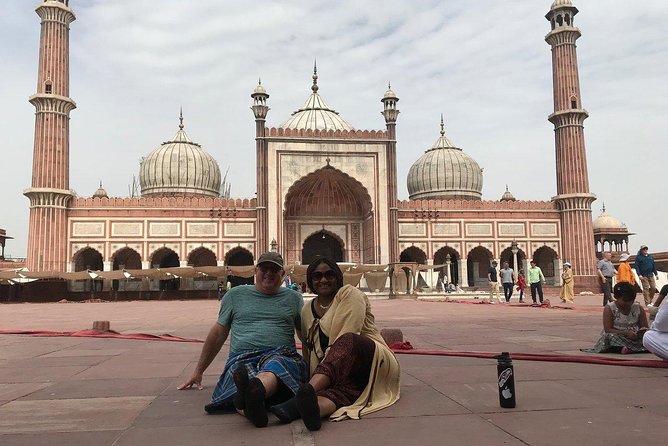 Private Guided Tour of Old and New Delhi - Jama Masjid: Three Gates, Big Prayer Hall, and Instant Scale