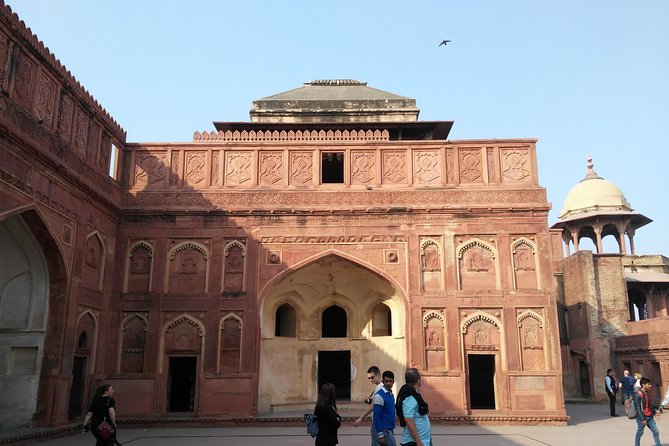 Private Guided Tour Tajmahal and Agra from New Delhi - Getting from Delhi to Agra: comfort, timing, and traffic reality