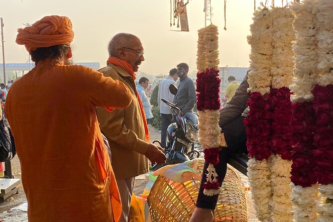Private Half-Day Delhi Flower Market Tour - Ghazipur Starts Early for a Reason