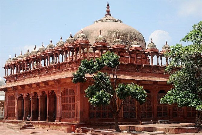 Private Luxurious Overnight Taj Mahal Tour With Agra Walks - Price and logistics: is $390 per person good value?
