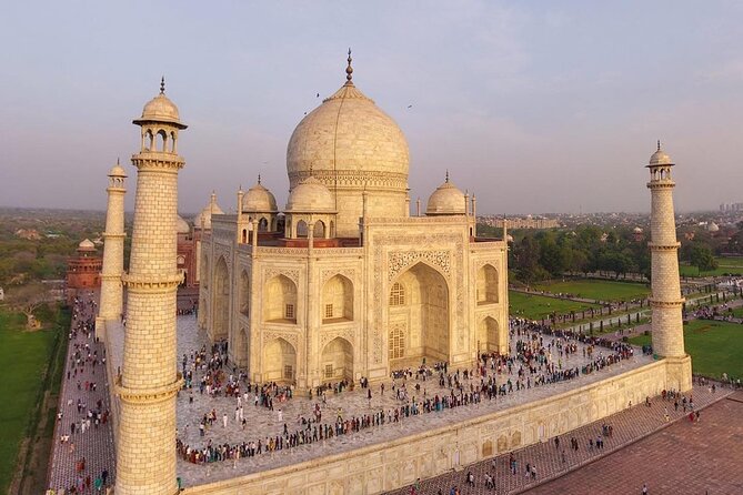 Private Luxury 4-Day Golden Triangle Tour: Delhi, Agra, Jaipur - Day 1 in Delhi: Qutub Minar, India Gate, Lotus Temple, Rashtrapati Bhavan, Red Fort
