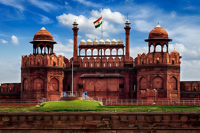 Private Luxury Full Day New and Old Delhi City Tour - Pickup to India Gate: starting with New Delhi’s big, planned landmarks