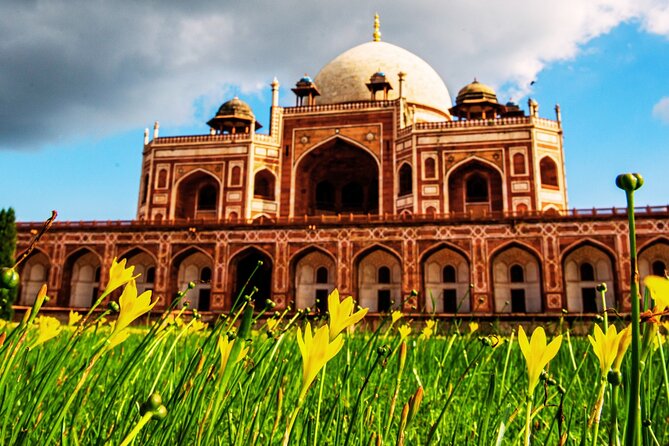 Private Old and New Delhi Tour with Guide - Jama Masjid and Chandni Chowk: Old Delhi’s Most Intense Snapshot