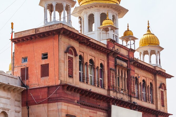Private Old Delhi Markets and Temples Tour - Pickup, a private guide, and how the day actually stays organized