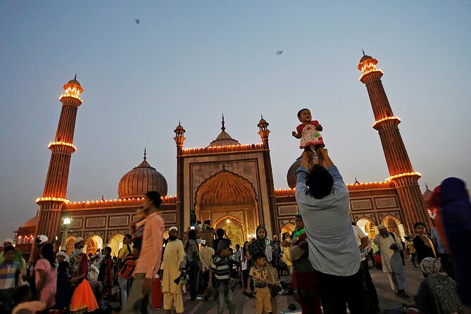 Private Old Delhi Tour of Chandni Chowk, Tuk Tuk & Food - Old Delhi by tuk-tuk and cycle rickshaw: the route that keeps you moving