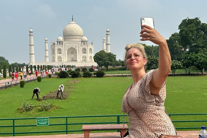 Private One Day Taj Mahal & Agra City Tour by Ac Car-All Included - The drive in a private AC car (and why it matters)