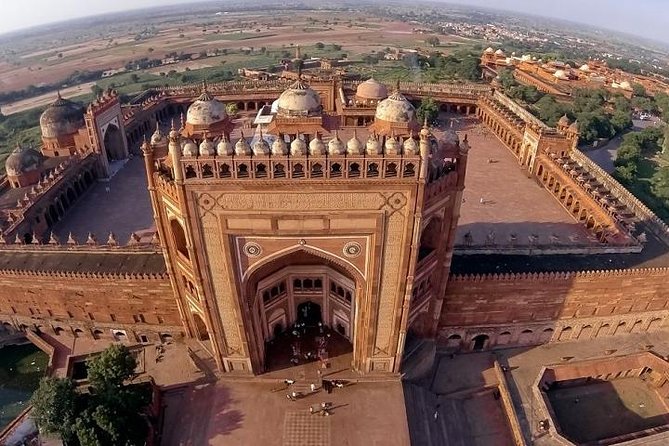 Private One Day Tour of Taj Mahal, Agra Fort & Fatehpur Sikri from New Delhi - 7:00 am Pickup and the AC Ride That Sets the Tone