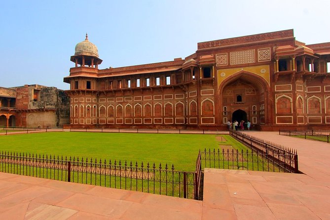 Private One Day Trip to Agra from Delhi by Superfast Train - ITC Mughal buffet lunch: comfort in the middle of a packed day