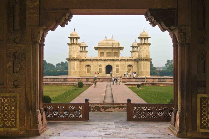 Private One Day Trip to Agra from Delhi by Superfast Train - Returning to Delhi: the calm after the sprint