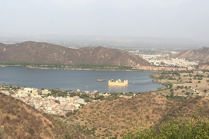 Private Same day Jaipur Tour from New Delhi - Guide quality: the names that made the day smoother