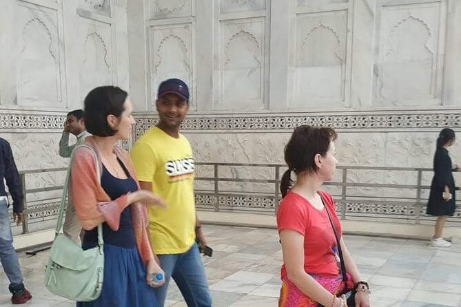 Private Same Day Taj Mahal And Agra Fort Guided Tour From Delhi By Car - Price and logistics: what you’re really paying for