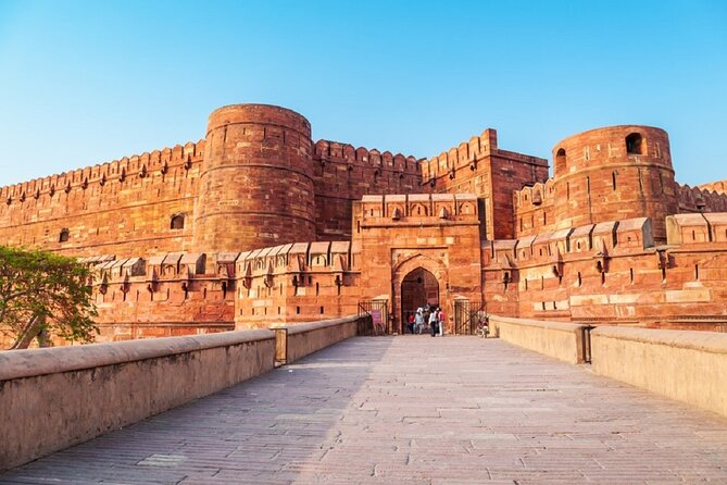 Private Same Day Taj Mahal and Agra Fort Tour By Car From Delhi - Stop 1: Taj Mahal with tickets already handled