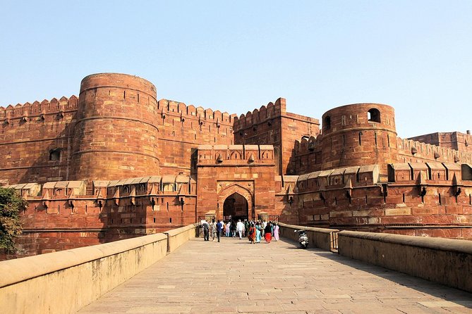 Private Same Day Trip to Agra from Delhi with Taj Mahal and Agra Fort - Taj Mahal: more than a postcard, plan your visit smart