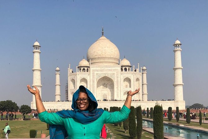 Private Taj Mahal Agra Day Tour from Delhi by Car with Guide - Comfort Checks: Car Size, AC, Water, and WiFi