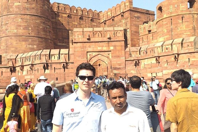 Private Taj Mahal & Agra Day Trip by Car From Delhi All Inclusive - Taj Mahal on a schedule: how tickets, guide help, and the battery van fit together